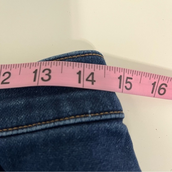 Express Super High Rise Mom Distressed Jean Shorts - Picture 13 of 16